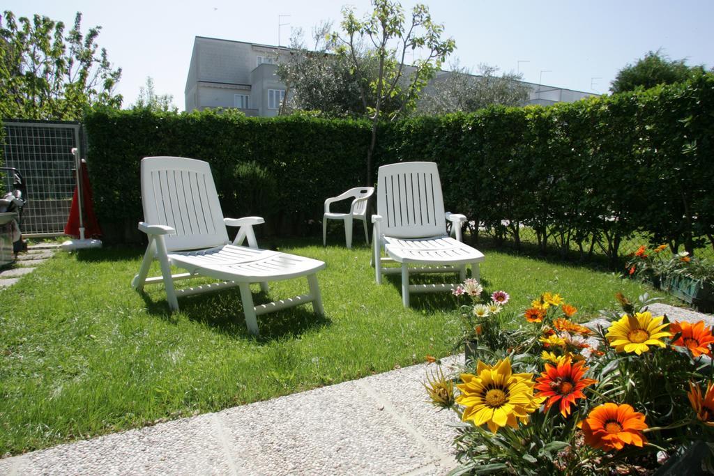 B&B Il Glicine Fiorito Lido de Venecia Exterior foto