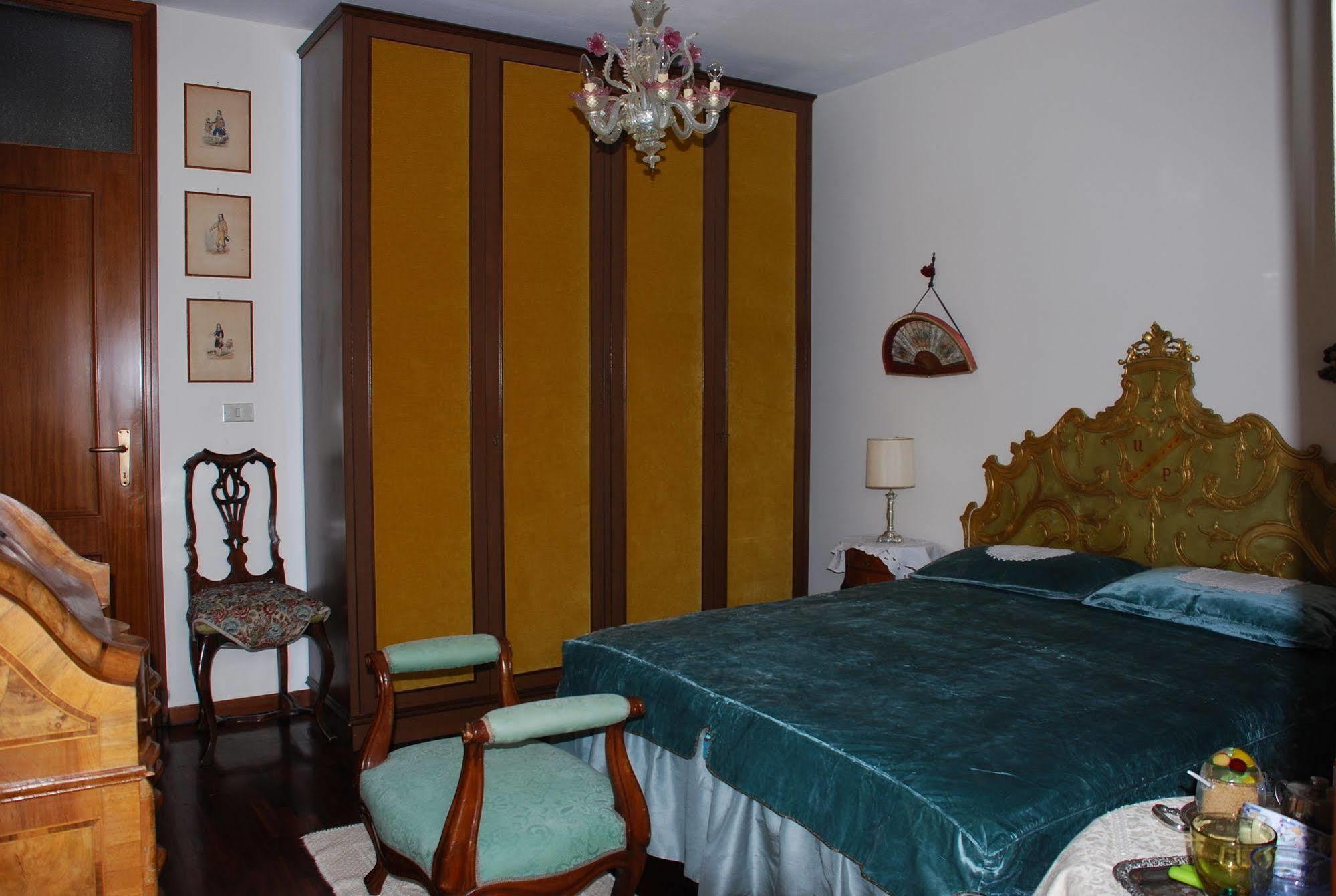 B&B Il Glicine Fiorito Lido de Venecia Exterior foto